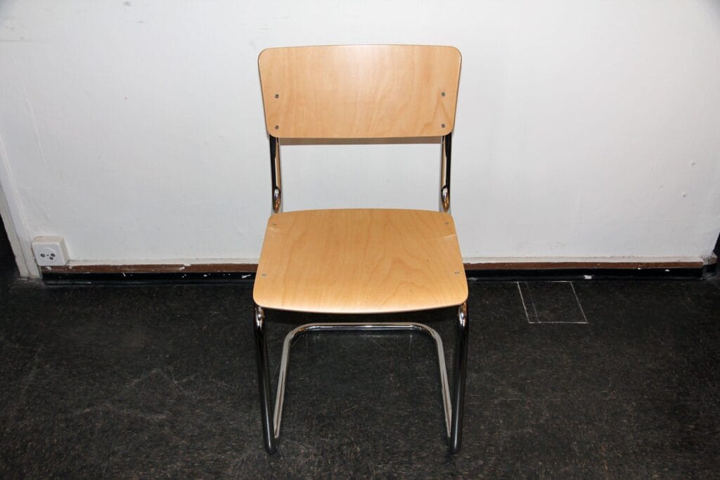 S 43 Freischwinger Stuhl