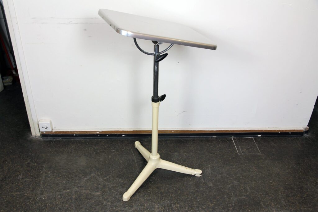 Hospital table