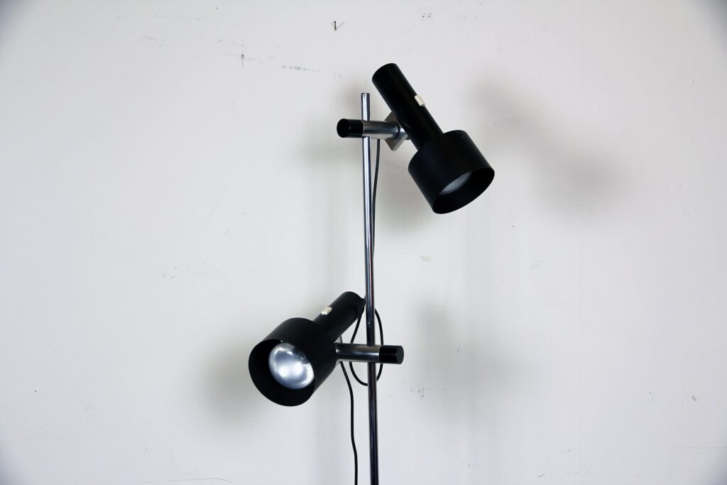 Ständerlampe mit 2 Spots
