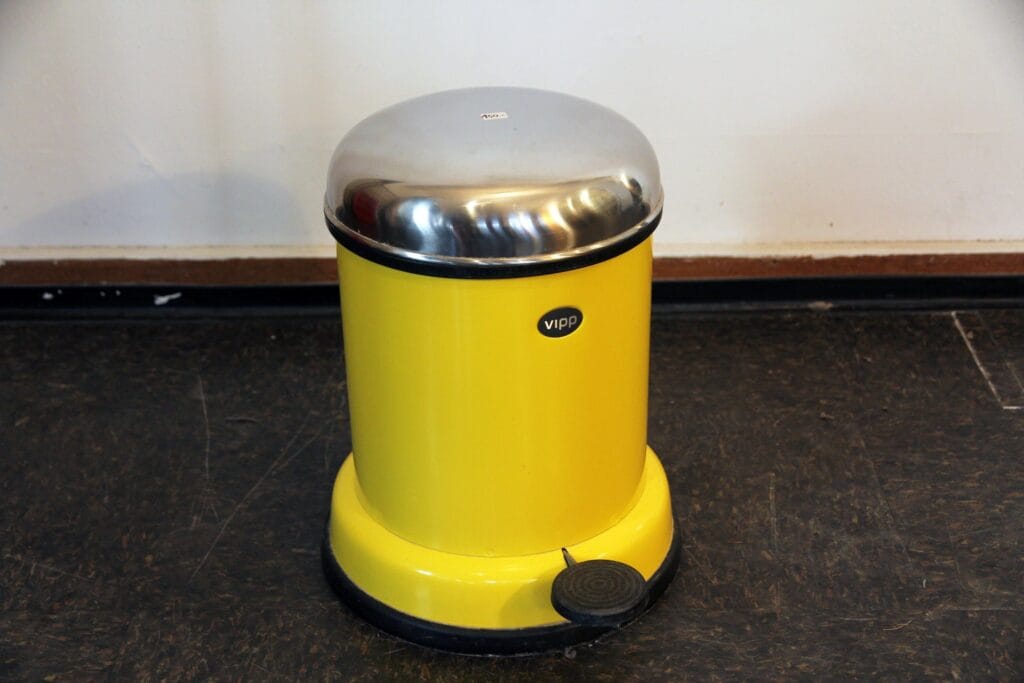 VIPP14 Pedal bin 8L