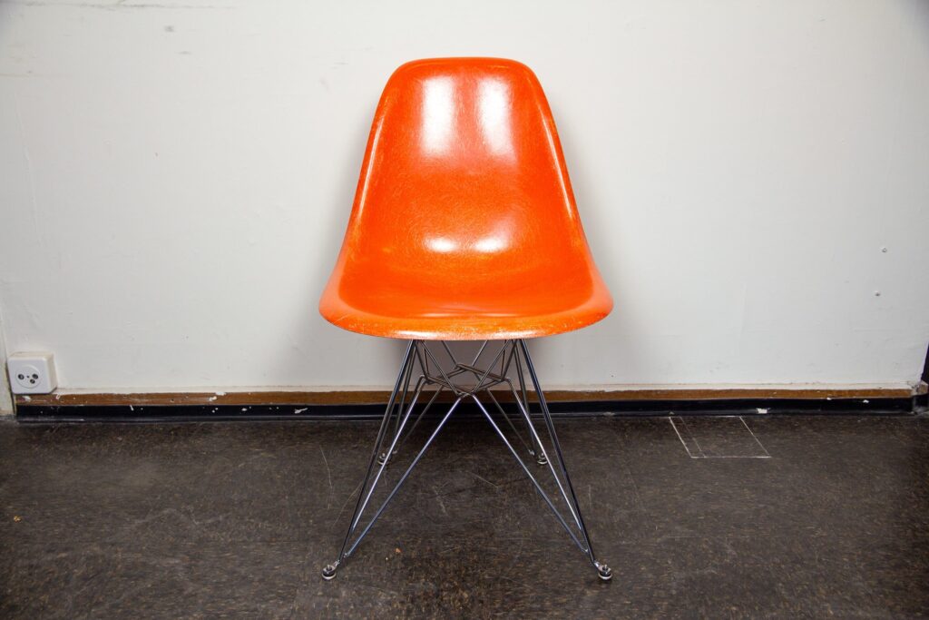 Eames Side Chair Fibreglass DSR