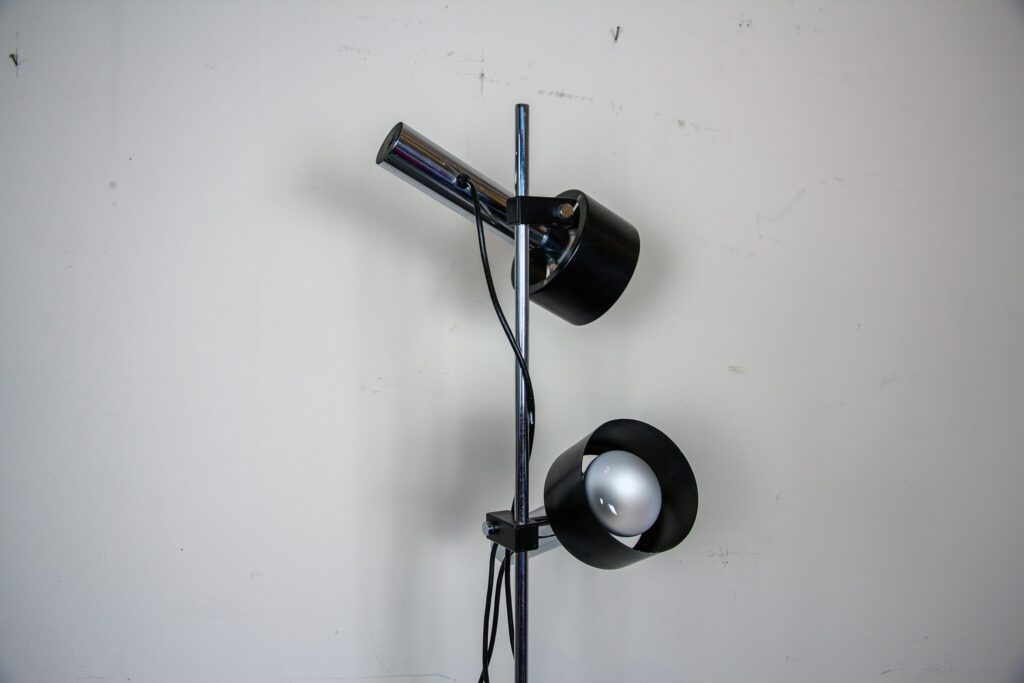 Lampadaire avec deux spots