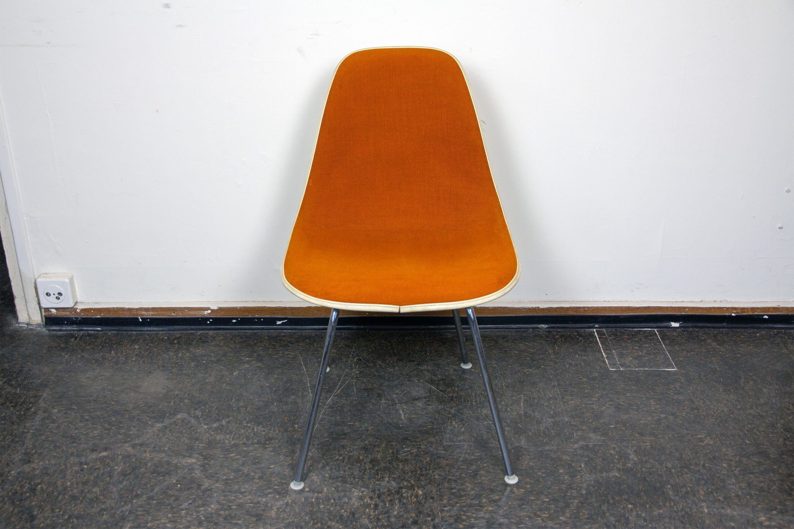 Eames Side Chair Fibreglass DSX with fabric cover - Charles & Ray Eames
