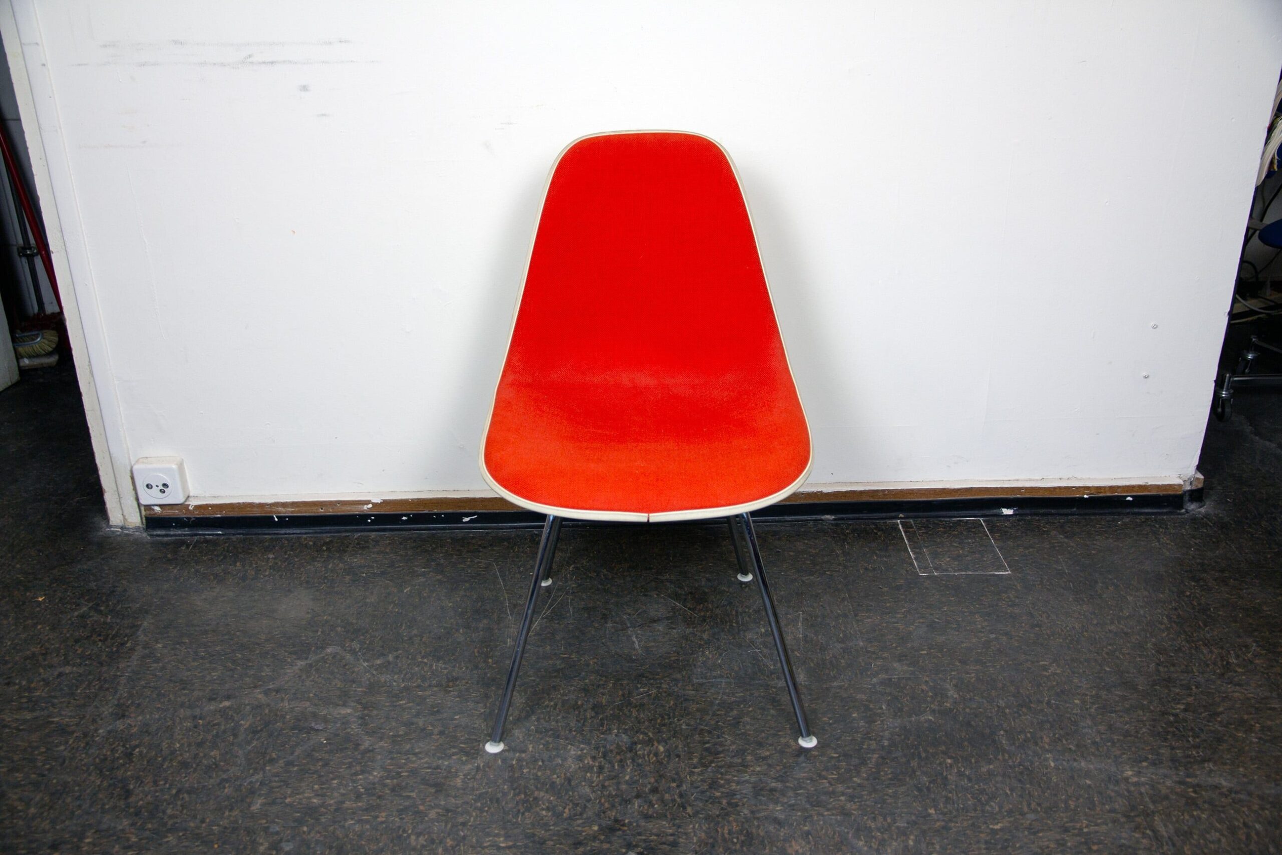 Eames Side Chair Fibreglass DSX with fabric cover - Charles & Ray Eames