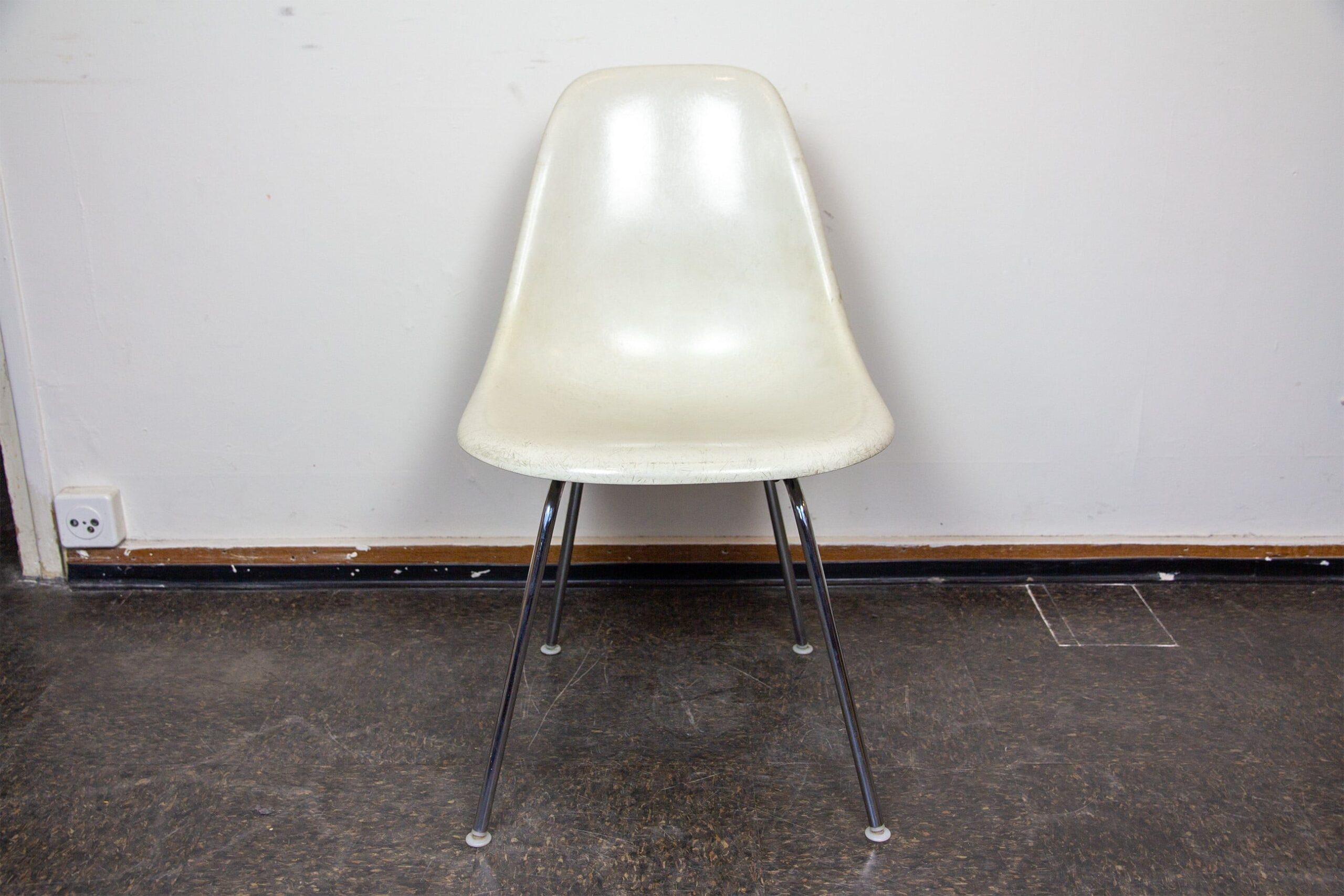 Eames Side Chair Fibreglass DSX - Charles & Ray Eames