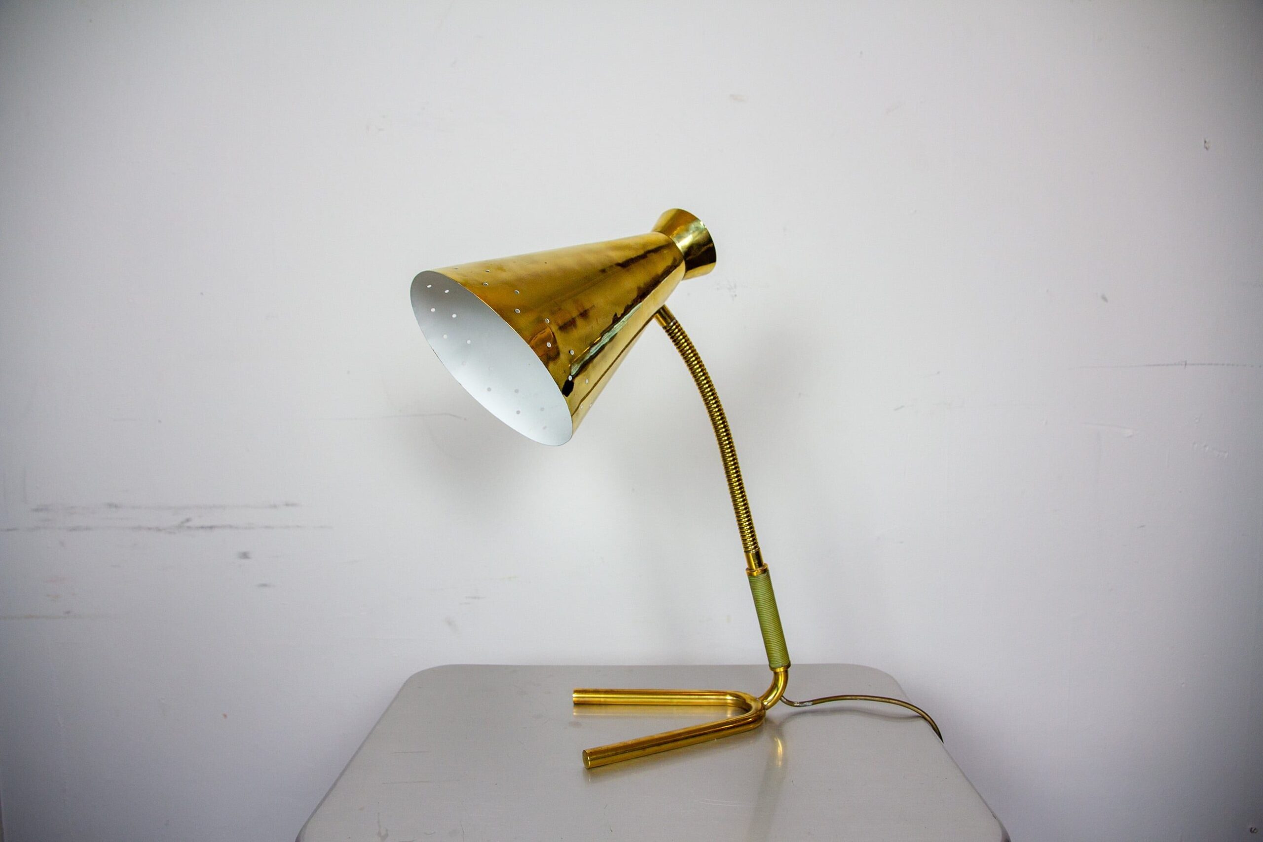 Lampe de bureau en laiton
