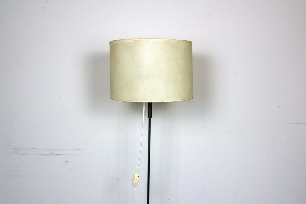 Lampadaire avec abat-jour