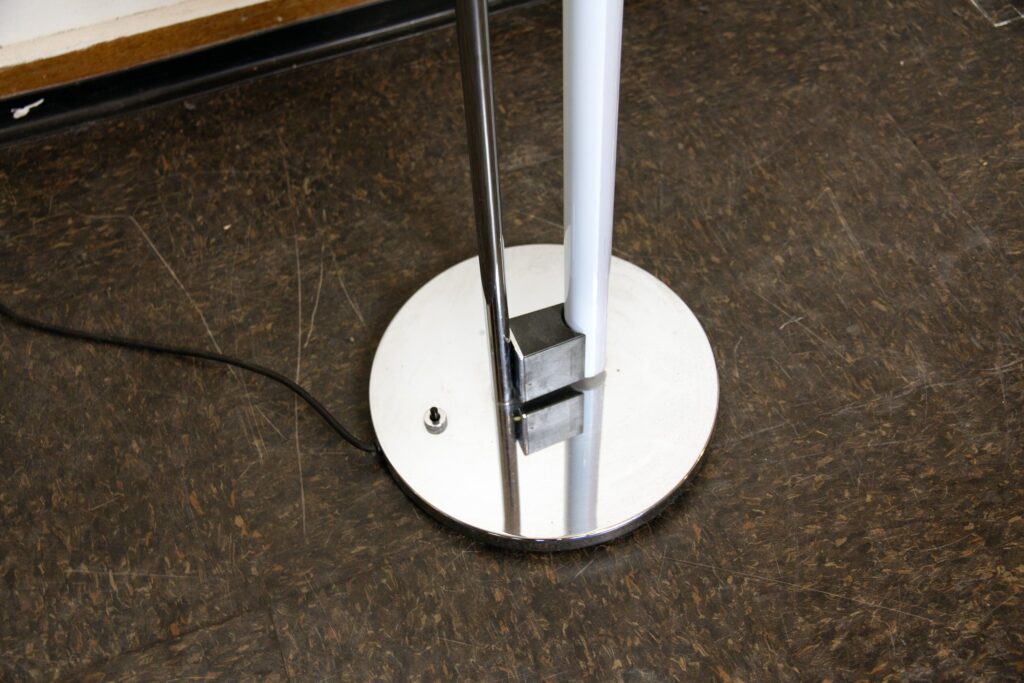 Tube Light floor lamp