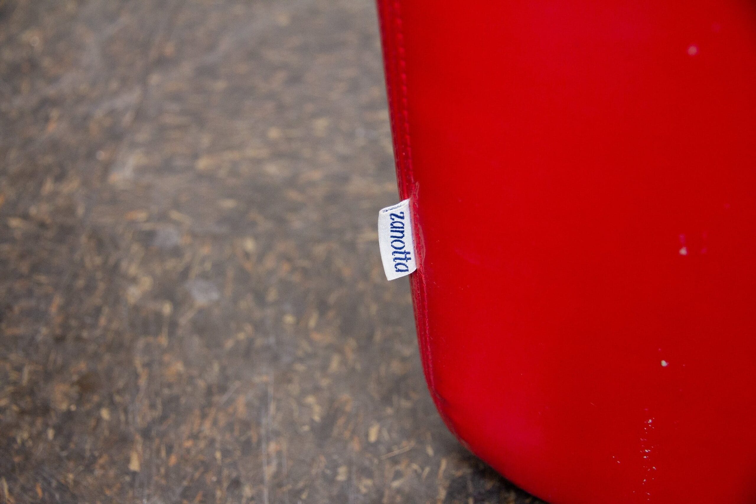 Red Karelia lounge chair - Liisi Beckmann