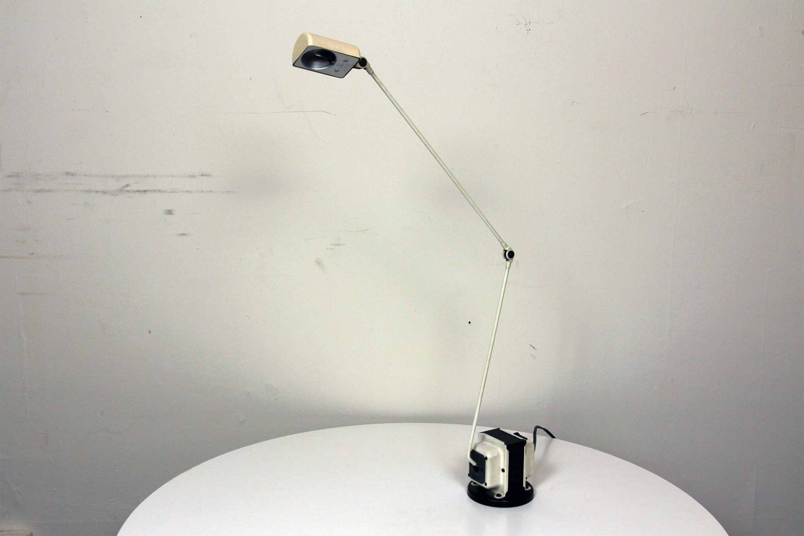 Daphine Tischlampe Klein – Tomasso Cimini