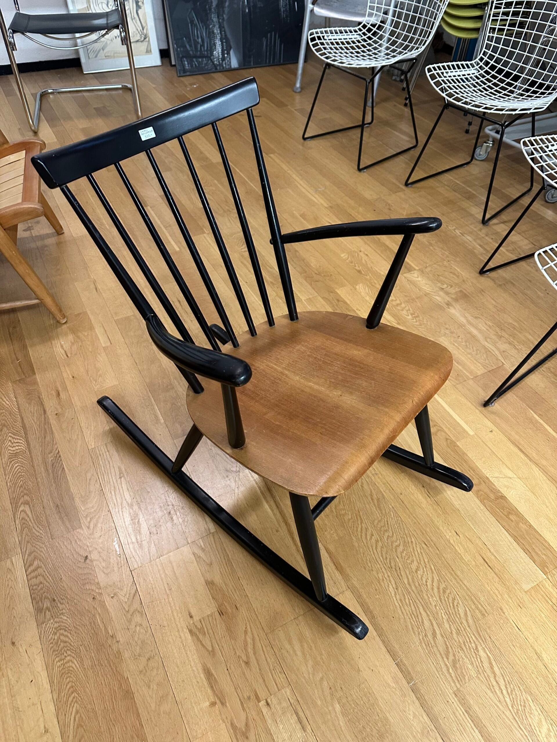 Rocking chair - Ilmari Tapiovaara